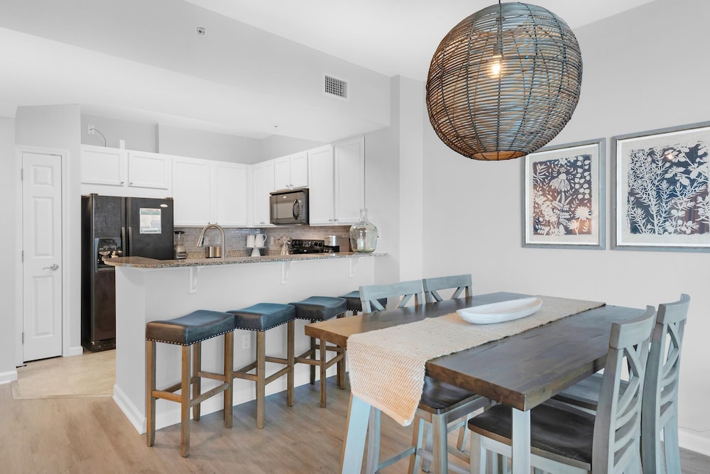 Palms Resort #2711 Jr. 2BR