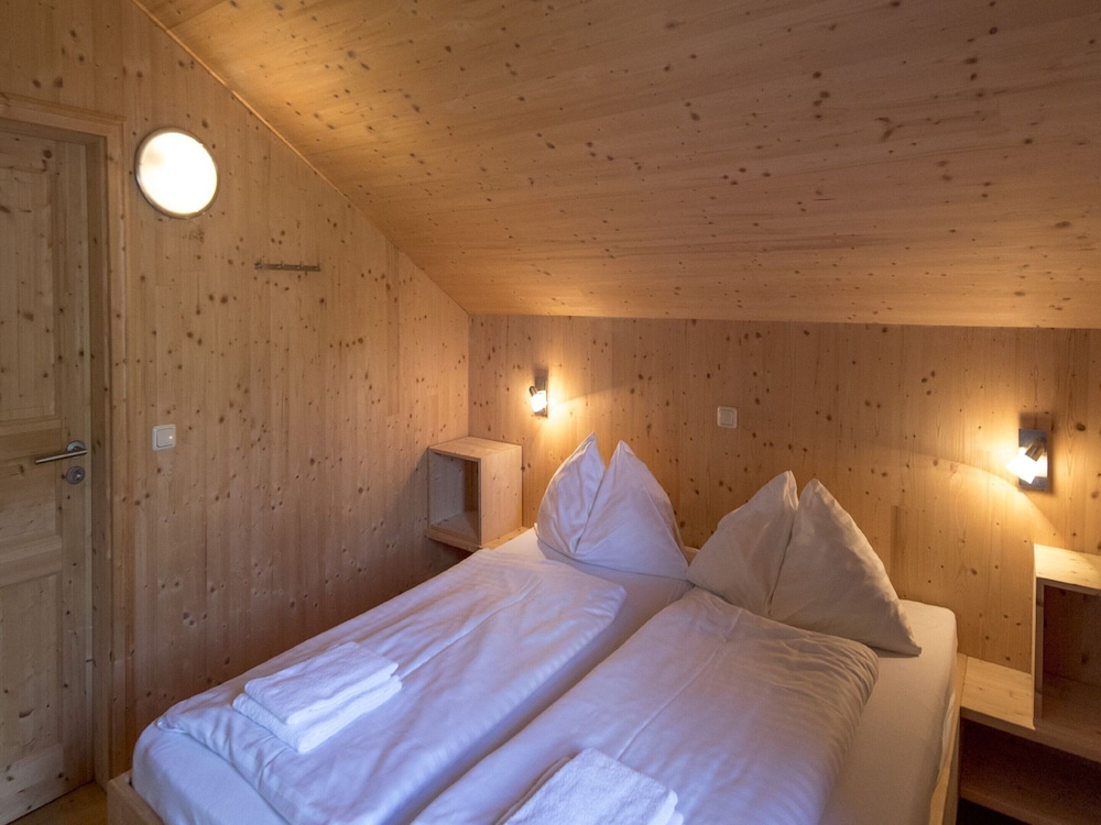 Chalet With Infrared Sauna