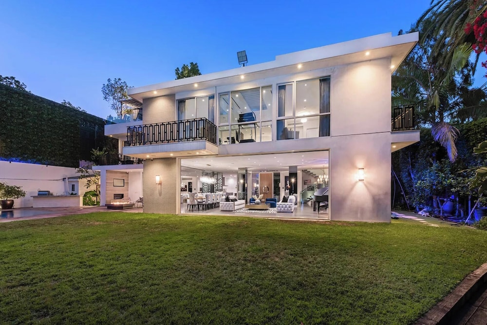 Alta Royale - Exquisite Designer Retreat Near Soho House & Rodeo Drive