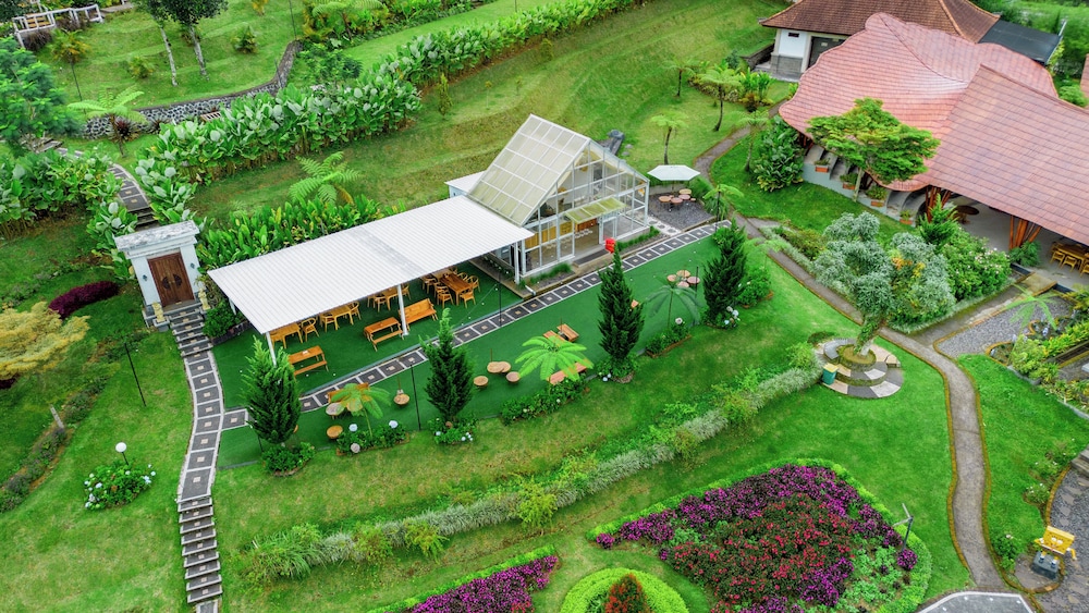The Blooms Villa
