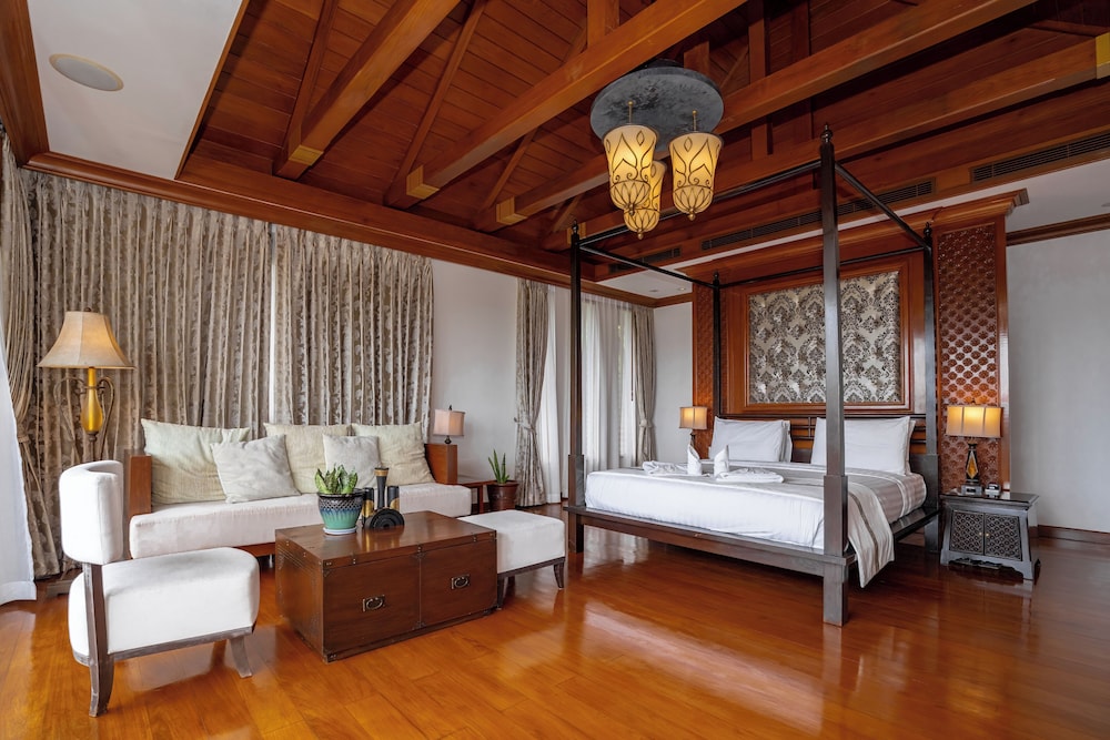 Royal Legacy Golf Villa