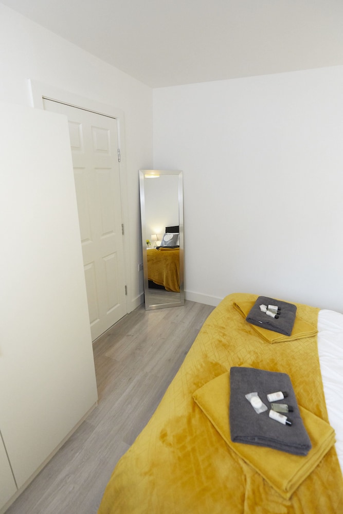 Spire View Apartment view 5