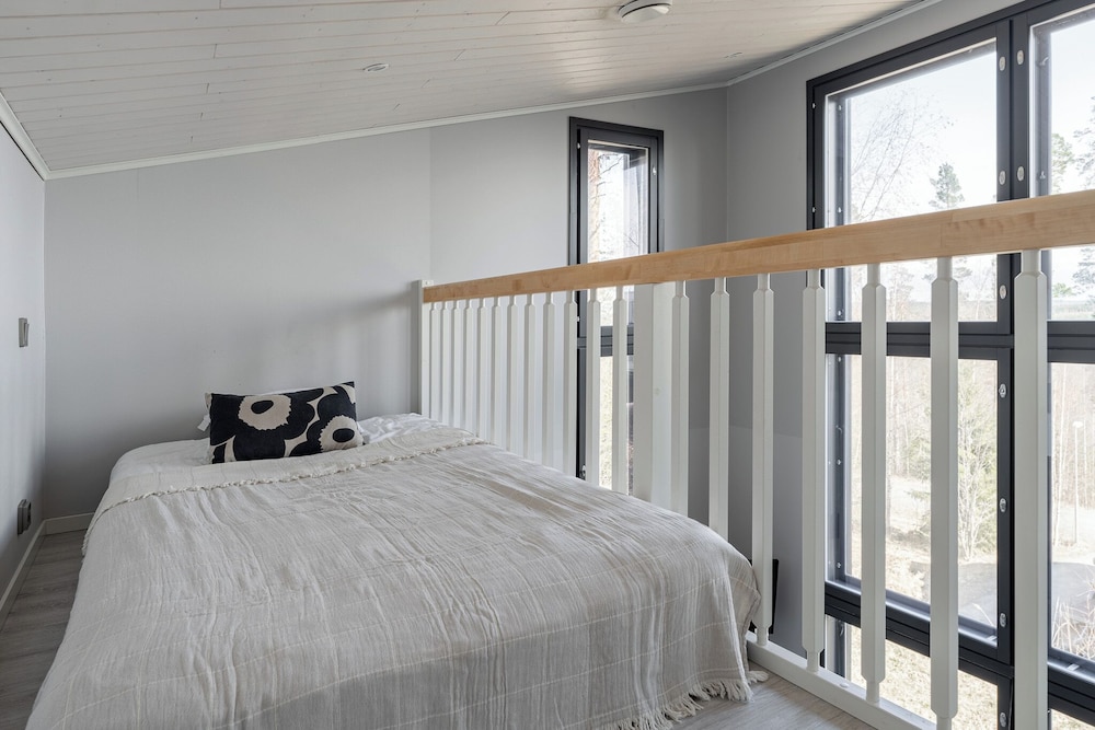 Spacious 2BR Cabin at Riihivuori Peak