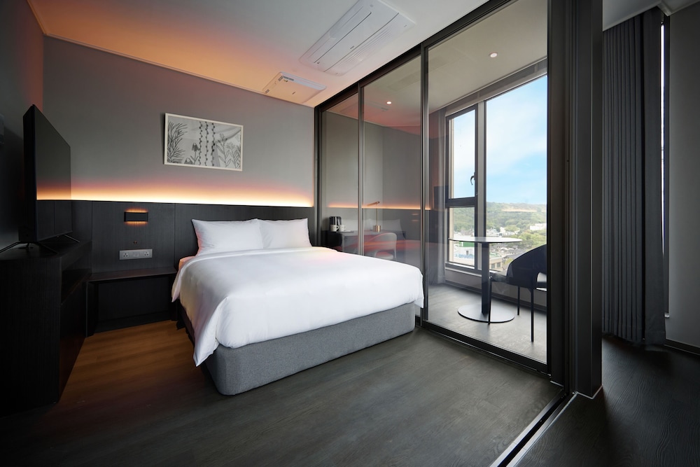 HOMES Stay MyeongDong 13