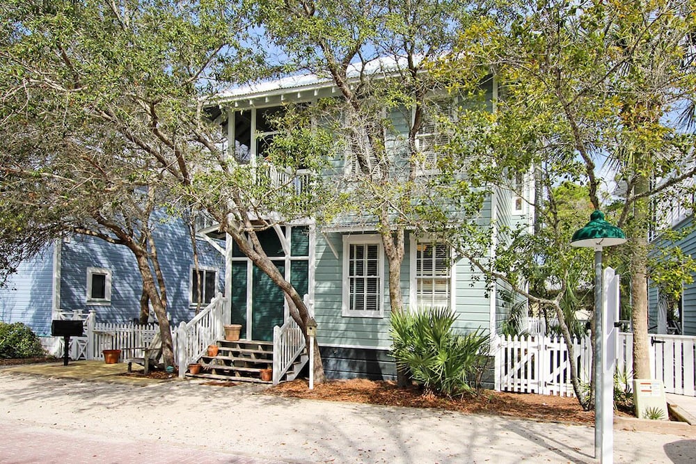 Cottage Rental Agency - Seaside, Florida