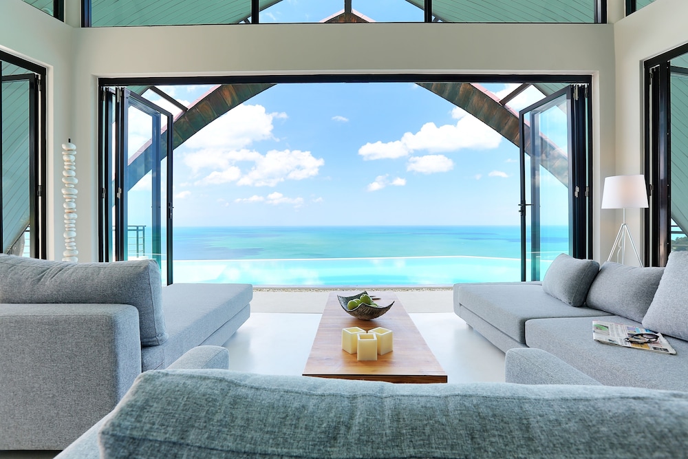 Villa Moonshadow