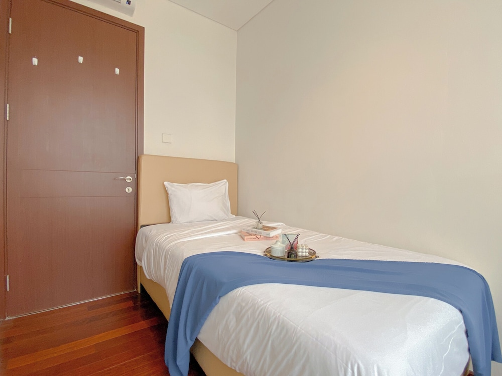 Big and Cozy 3BR Apartment Lucky Tower Residence