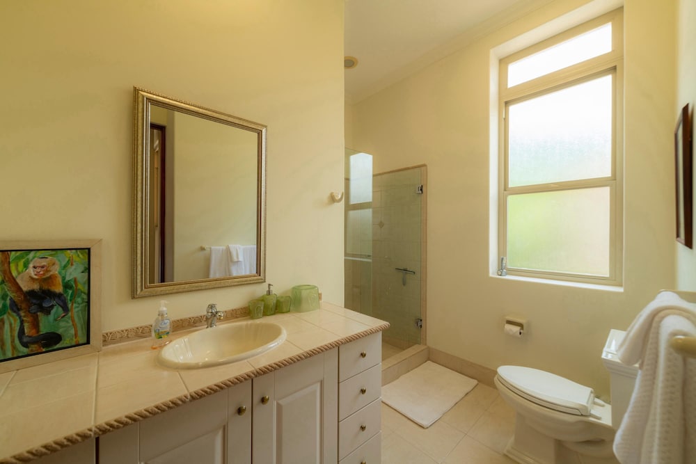 Bella Vista 3A 3 bdr 3 1 2 Bath Ocean View