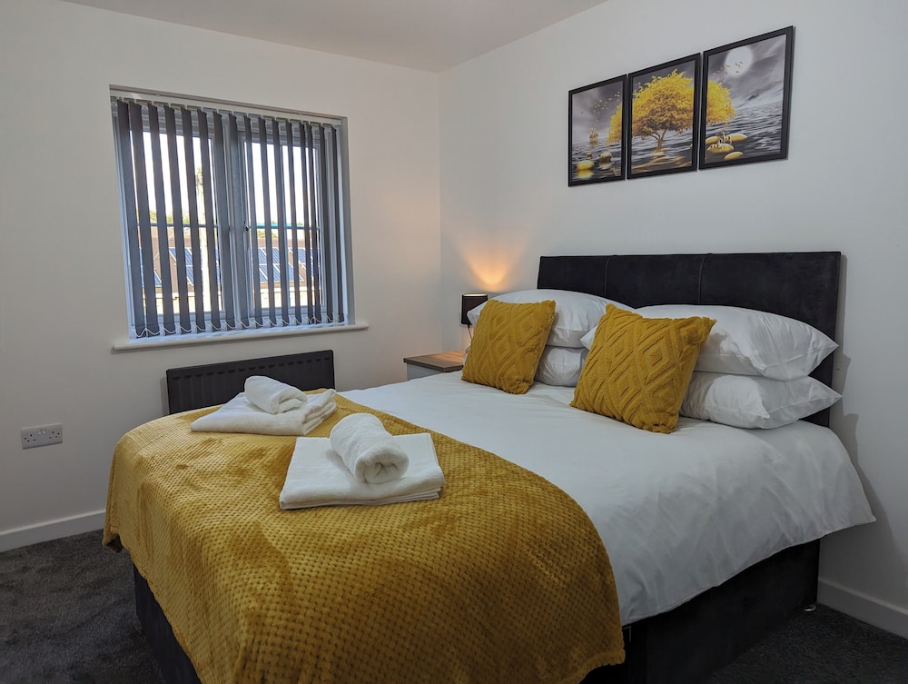 Leyland Road Retreat - 4 Bedroom House