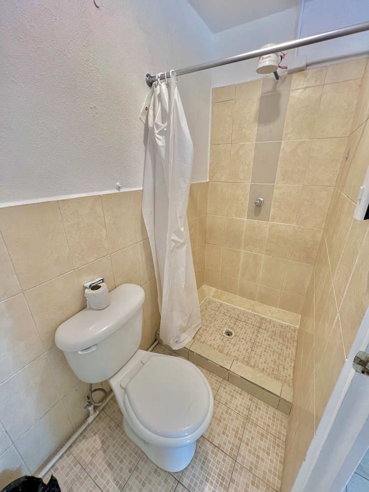 Hostal Urban
