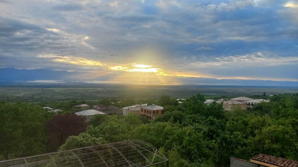 Kardanakhi Estate