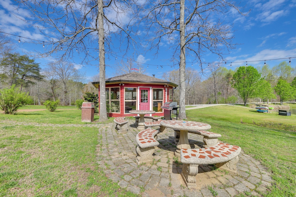 Fire Pit + Game Room: Lakefront Escape in Trenton!