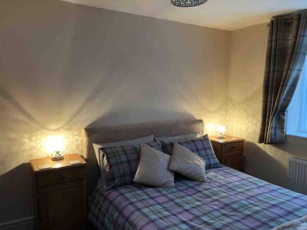 Cozy Lodge Sleeps 4 in Barton-upon-humber view 3