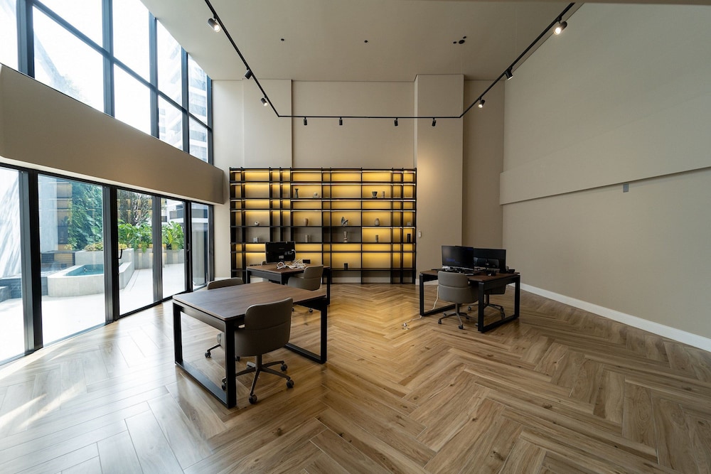 meeting & event spaces