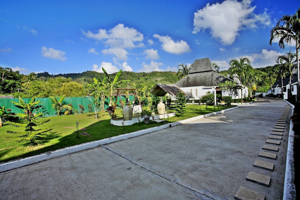 The Kara Pool Villa