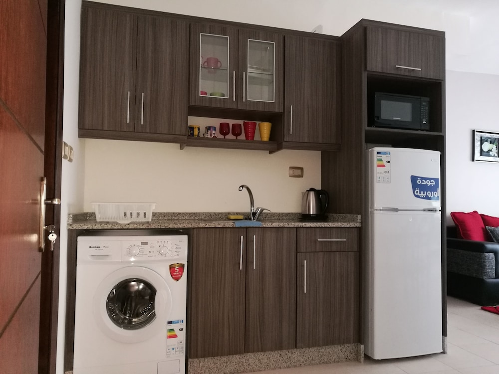 Cozy Dair Ghbar Apartments