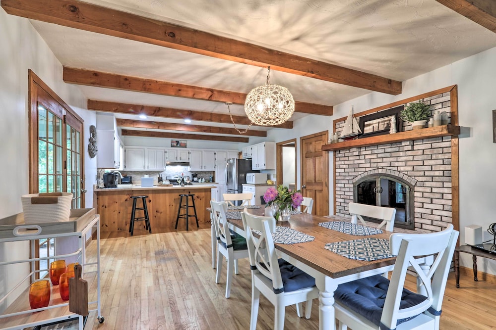 Hyannis Vacations - Lovely Hyannis Cottage - Walk to Beach  Main St! - Property Image 23