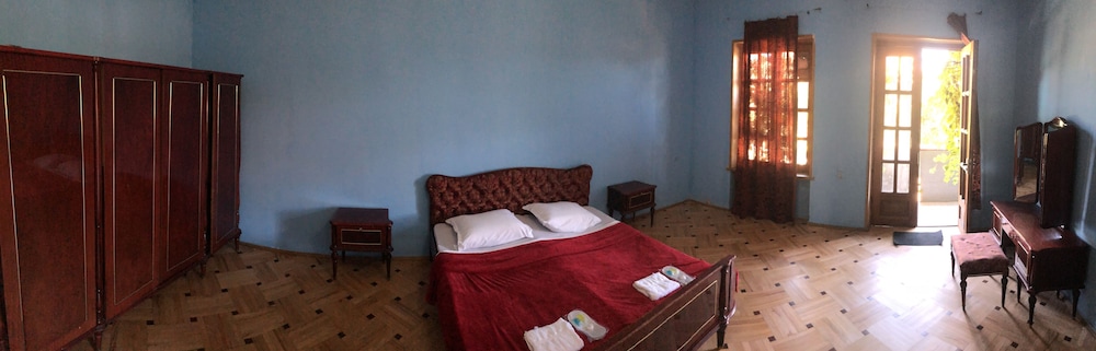 Lucky Family Hotel