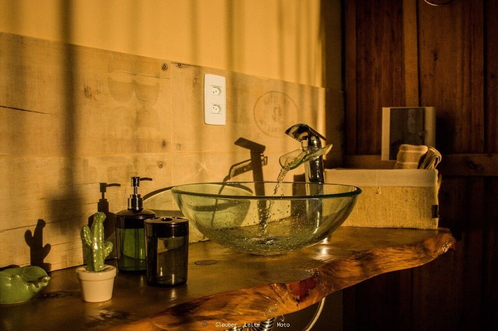 YAAHOO ECOLODGE