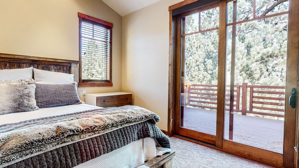 Graystone #2024 4 Bedroom Home by RedAwning view 3