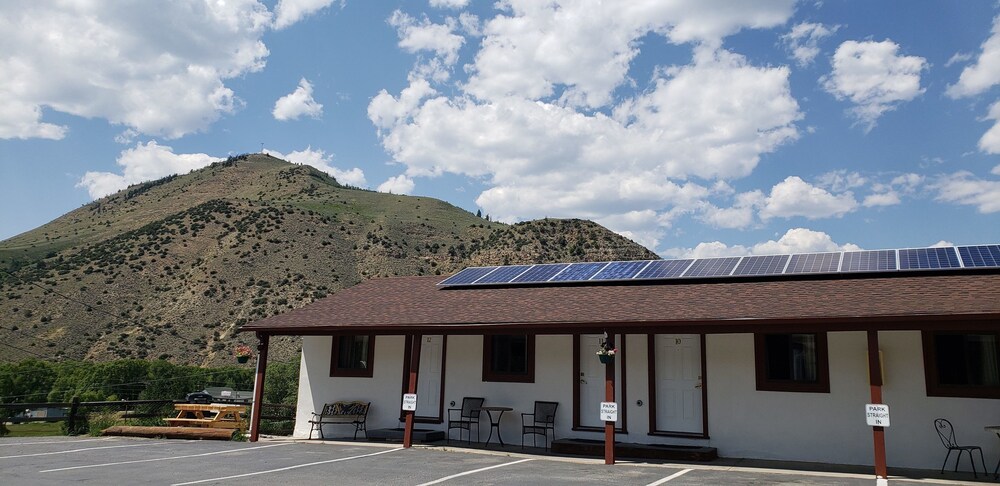 Canyon Motel - Property Image 25