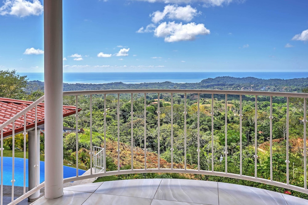 Stunning Casa de la Roca House w/ Infinity Pool!