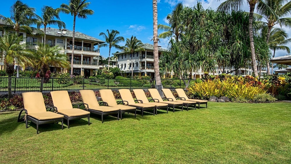 Hawaiian Unit Nearby Beaches, Restaurants, & Shopping - Vrkcv