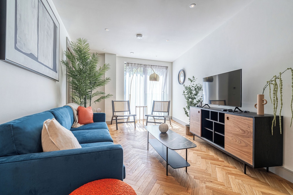 Luxury flats near Big Ben and London Eye
