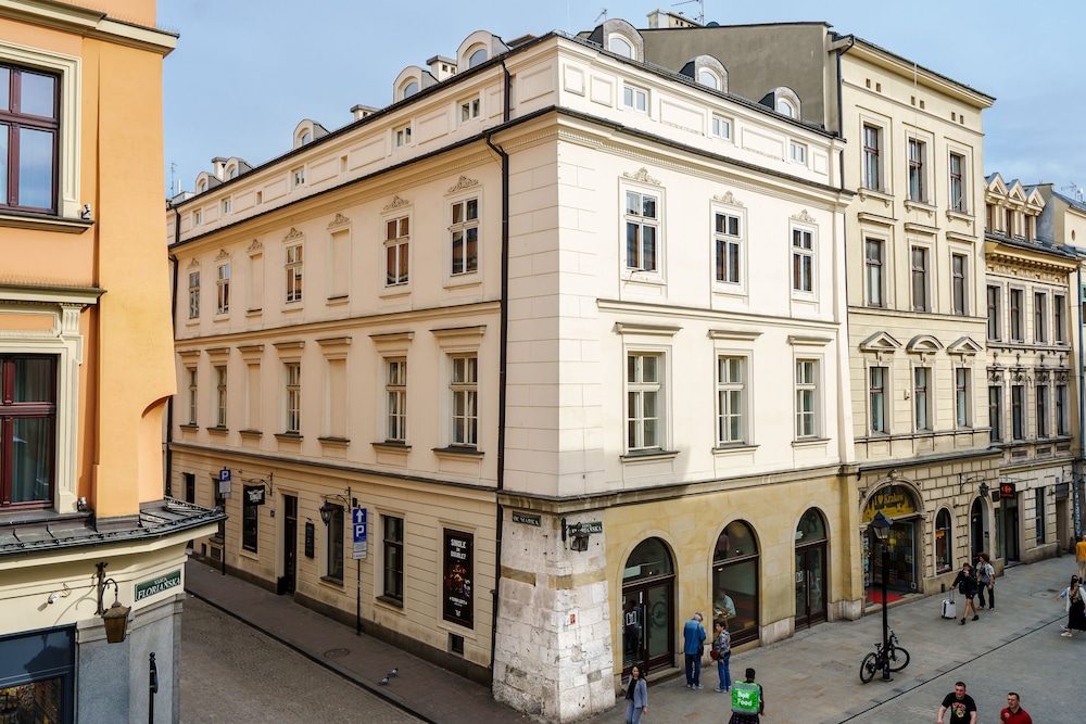 Hotel N33 Premium Apartments Old Town Kraków – Destigo Hotels - Image 1
