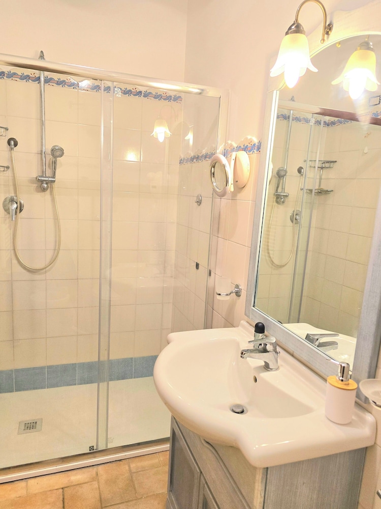 Tramonti Divini Amalfi Country House