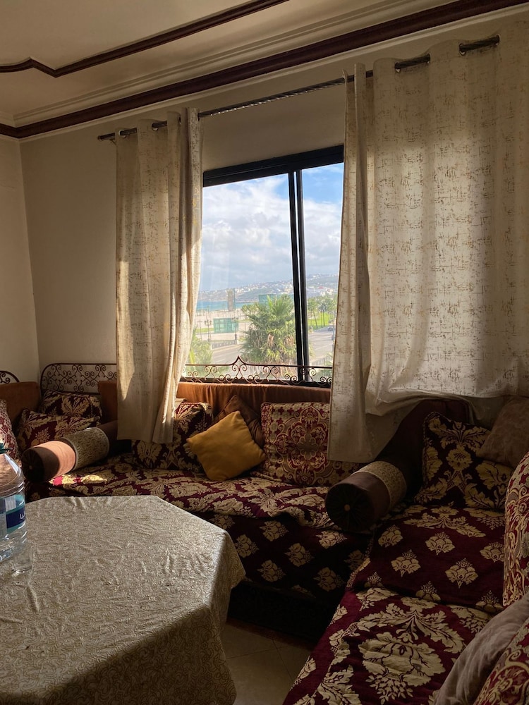 Vintage Seaview APT Full City Center