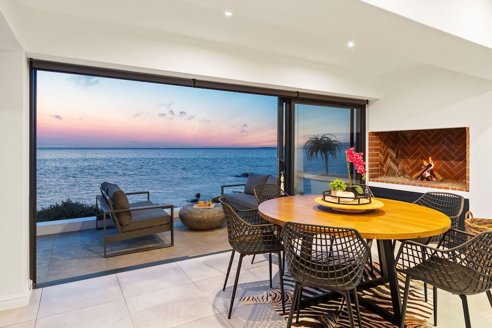 Shelley Point Beach Villa