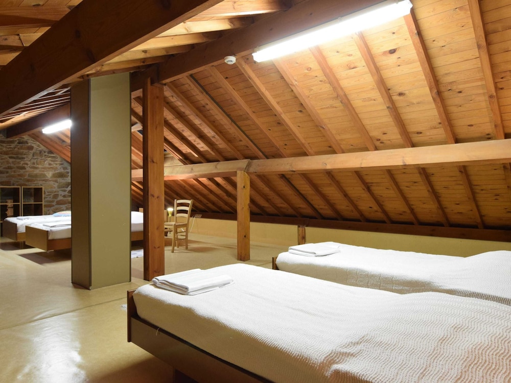 Luxury House with Indoor Pool, Sauna, Hot Tub view 3