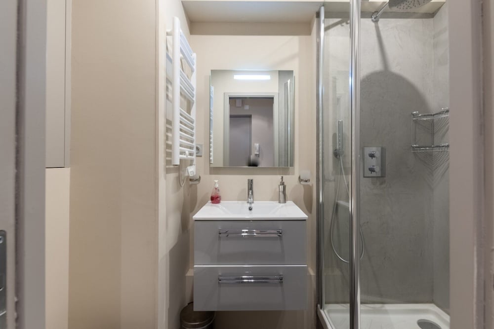 Apartment With Parking on Place de Morny