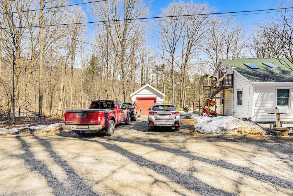3 Mi to Hiking: Cozy Mt Tremper Apt