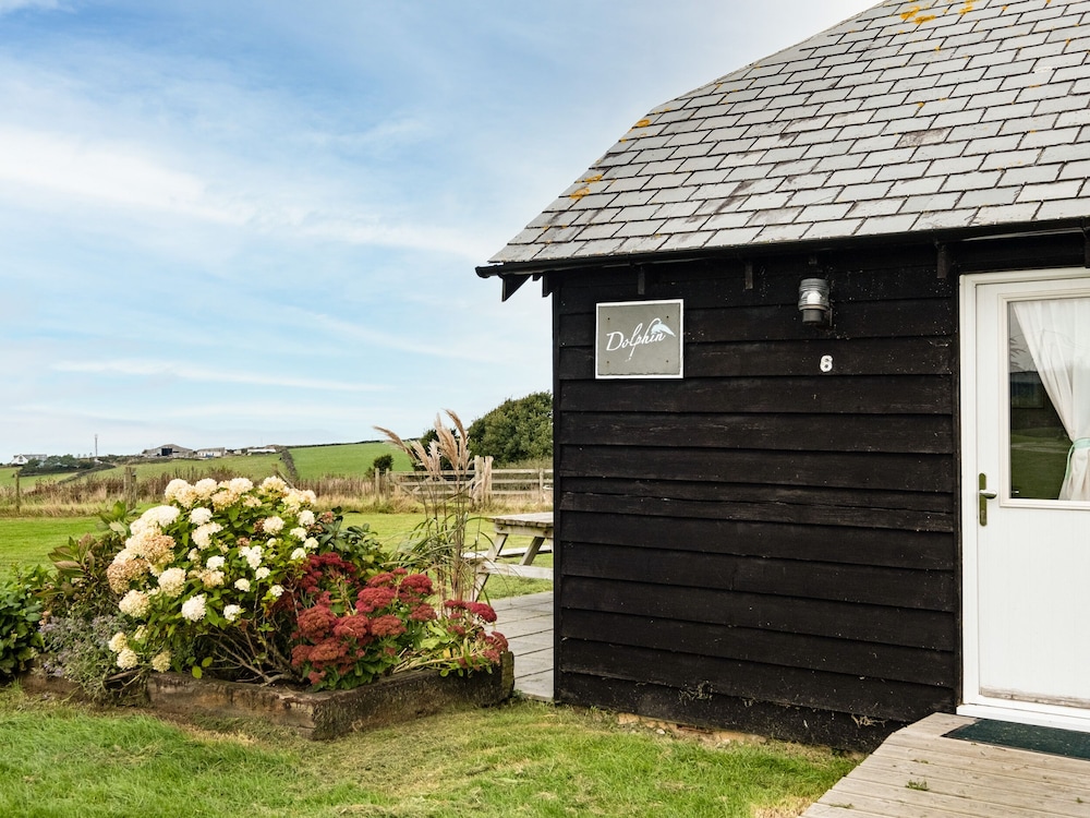 Dolphin Lodge