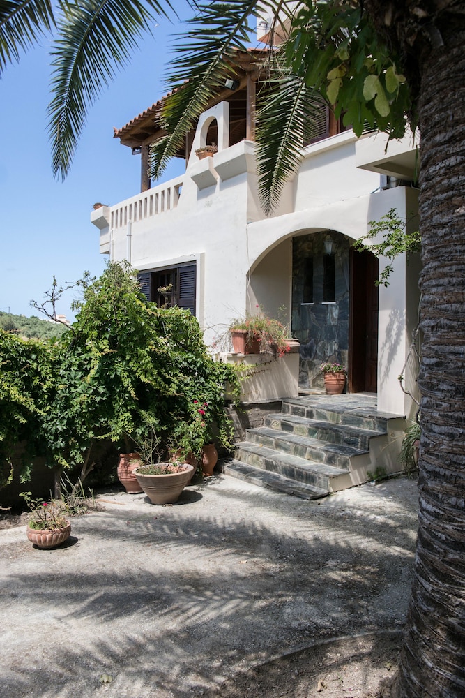 Alexandra Villa Stalos view 3