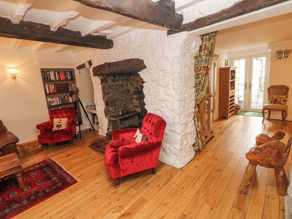 Inglenook Cottage
