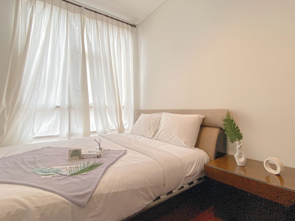 Big and Cozy 3BR Apartment Lucky Tower Residence