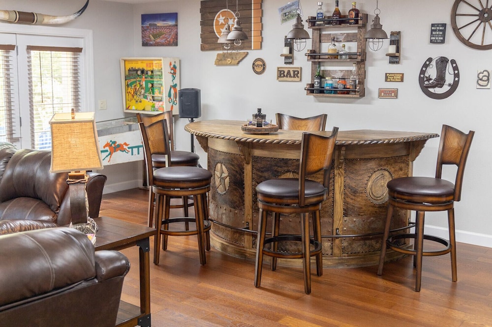 The Retreat at Paradise Hills
