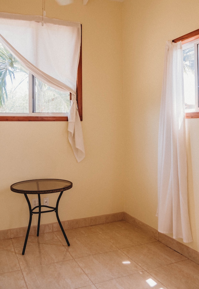 Cuatro Cabana