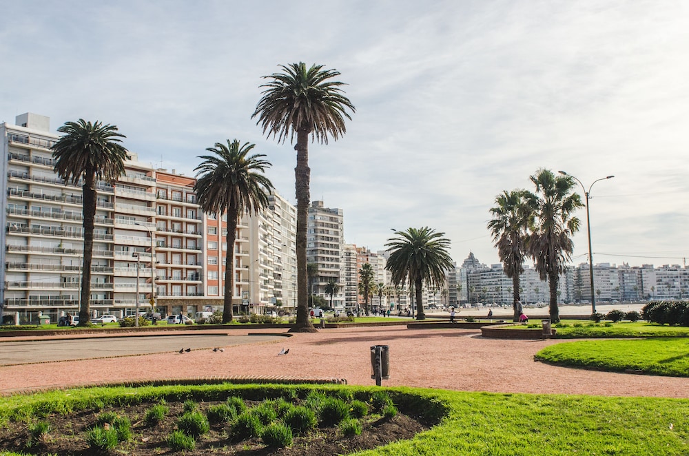 27 Suites Apart Hotel