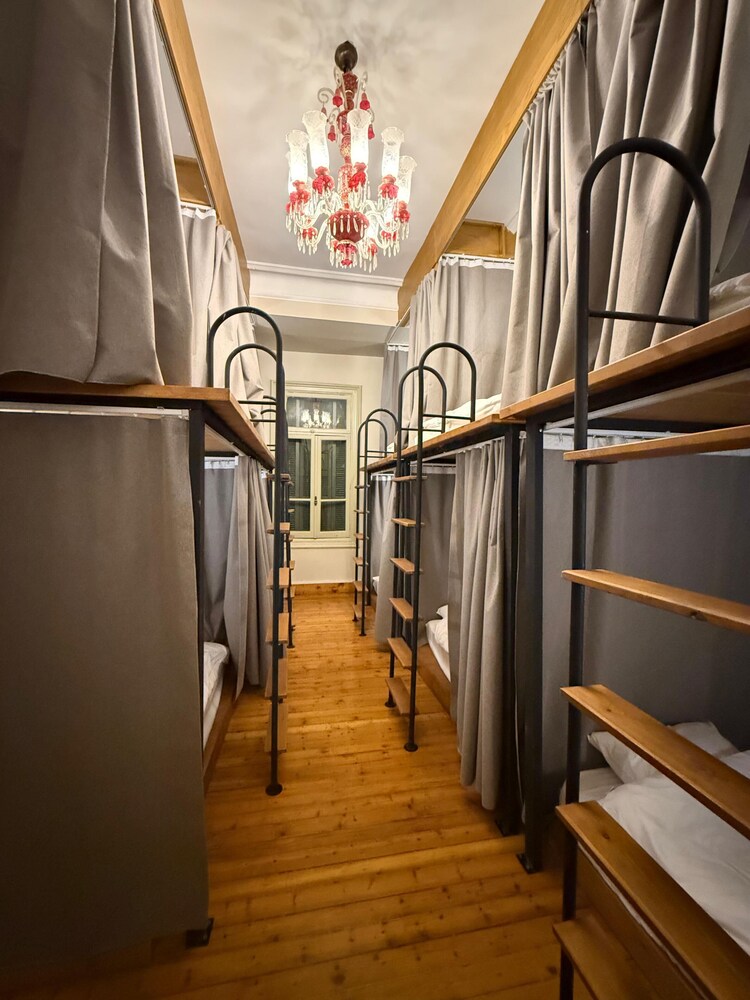 Layla Hostel