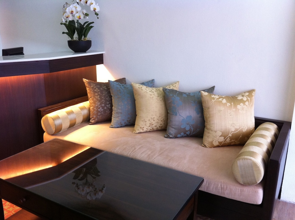 Smile Society Boutique Hostel - Image 2