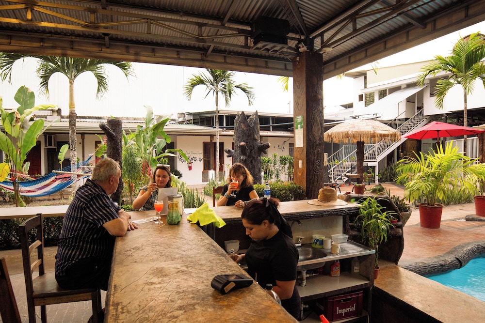 Arenal Hostel Resort