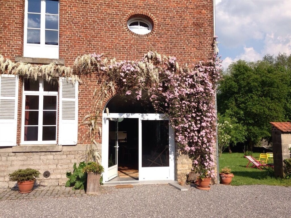 Maison D'eclaibes