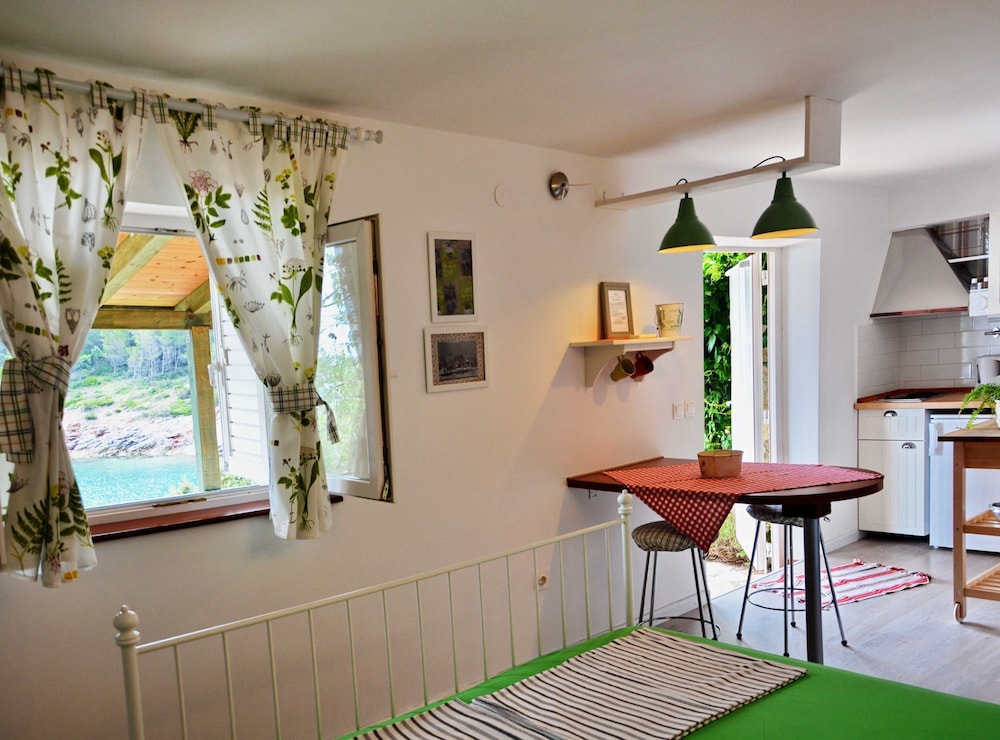 Blissful Bay Apartments Vrboska