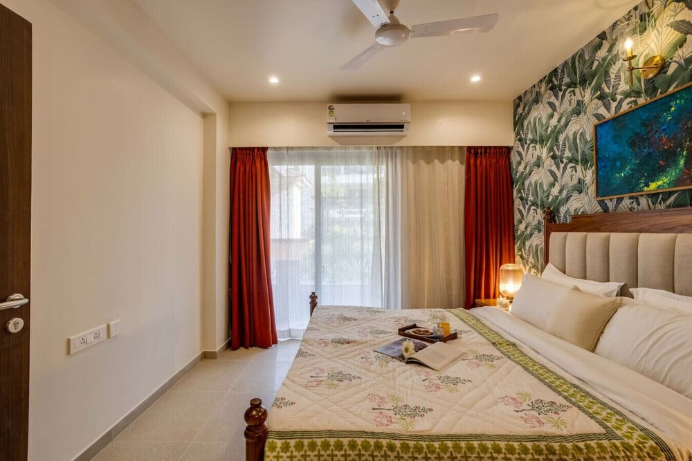 2BR w Pool Sauna 2km to Baga Calangute Beach