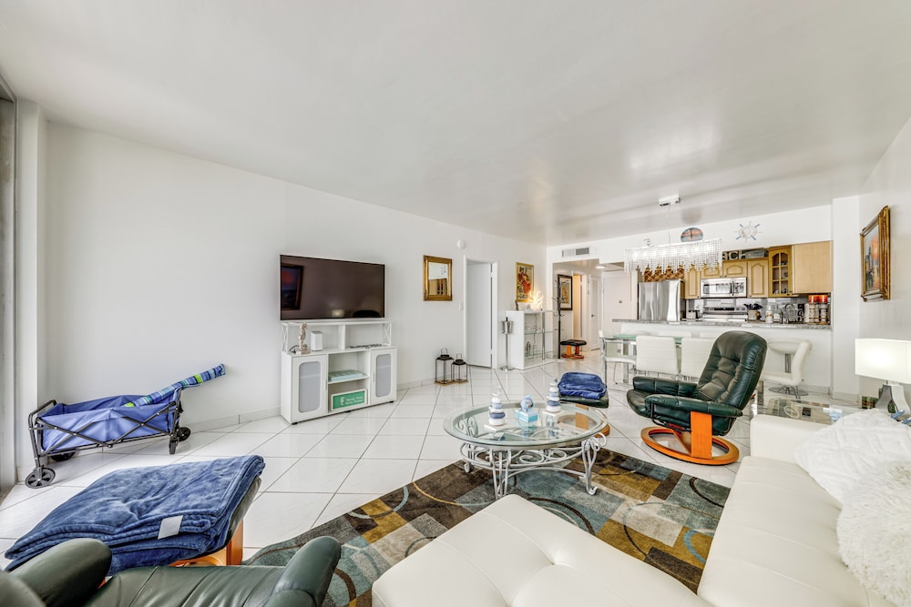 Balcony & Community Perks: Coastal Hollywood Condo