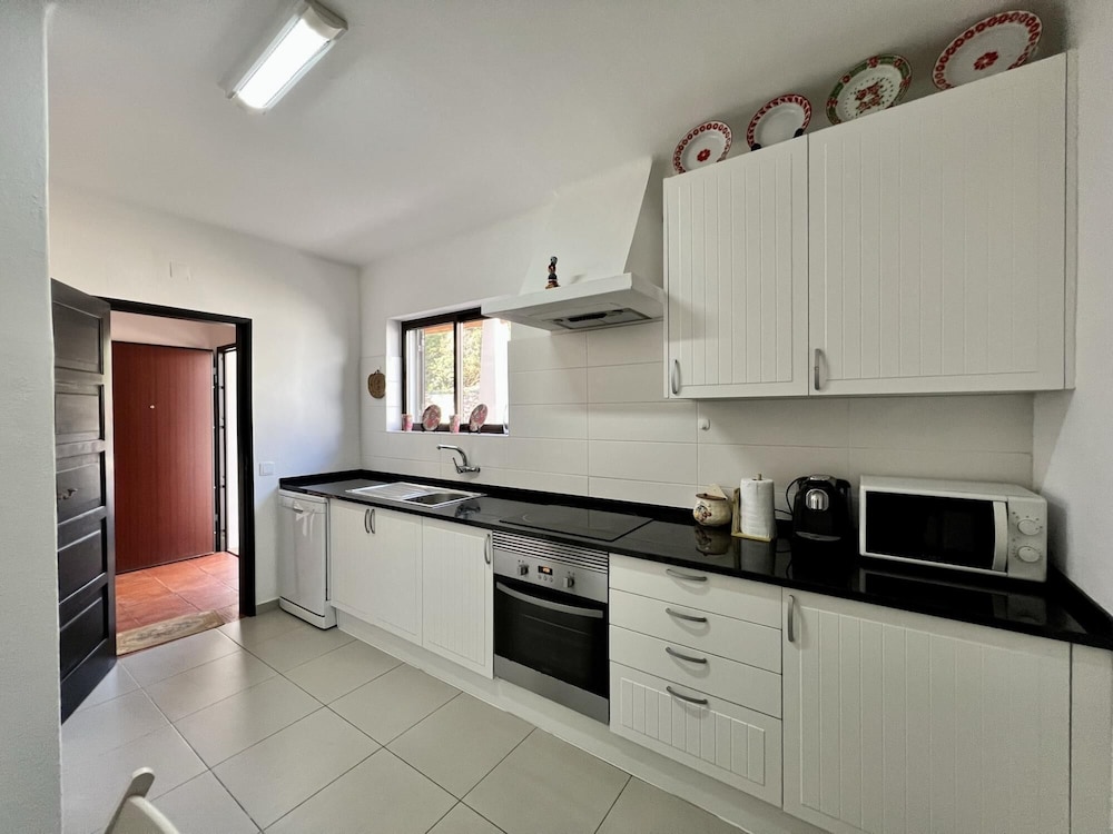 Portim O Bellevue Villa With Pool by Homing